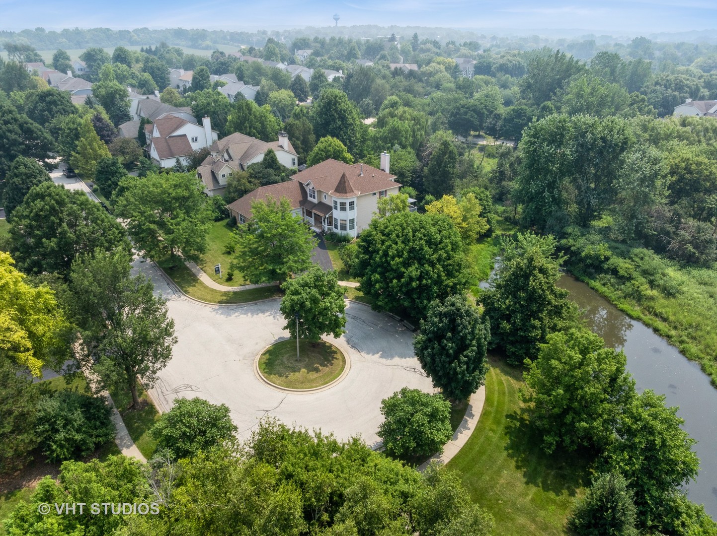 6191 Oakmont Lane, Gurnee, IL 60031
