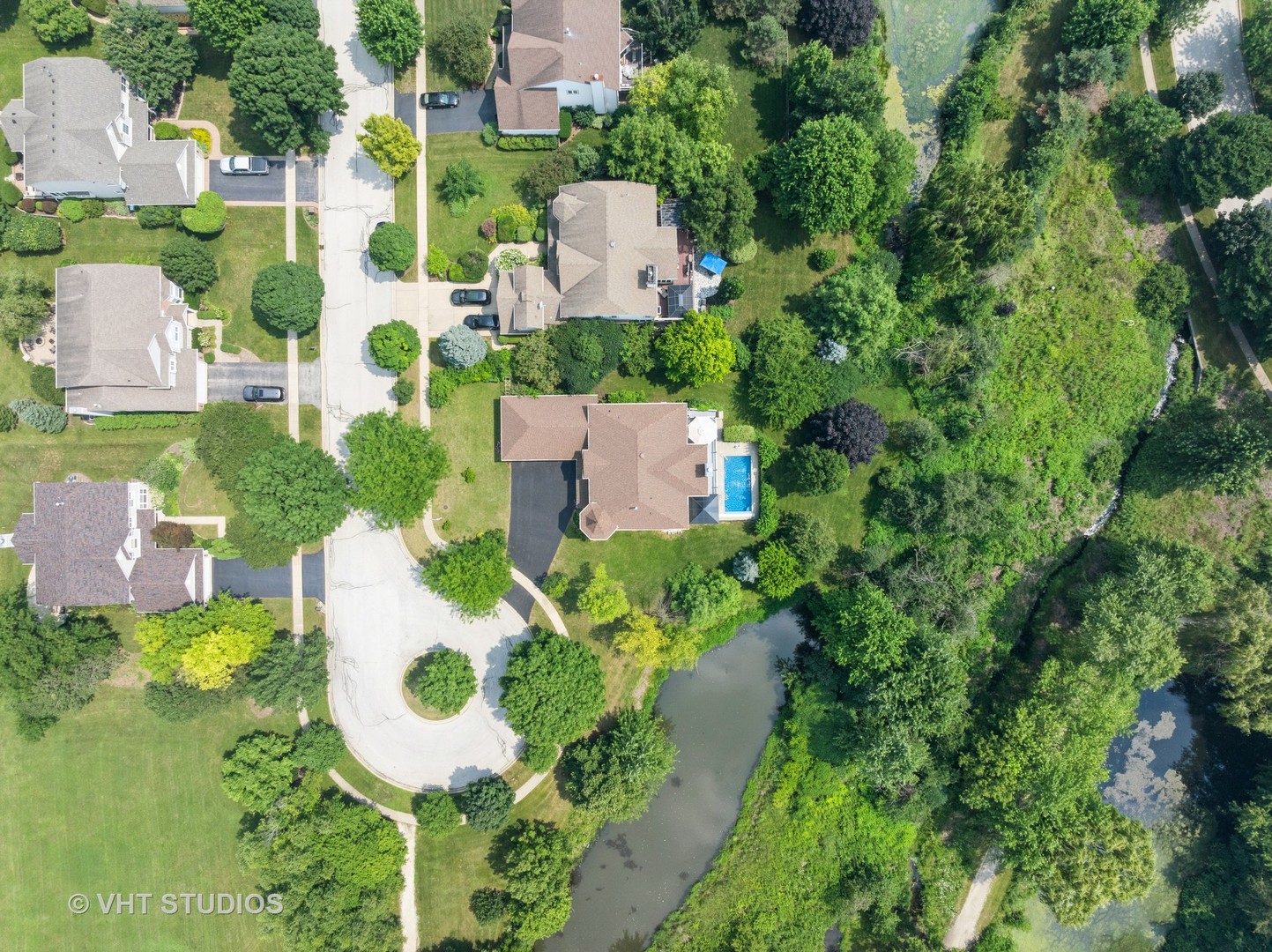 6191 Oakmont Lane, Gurnee, IL 60031
