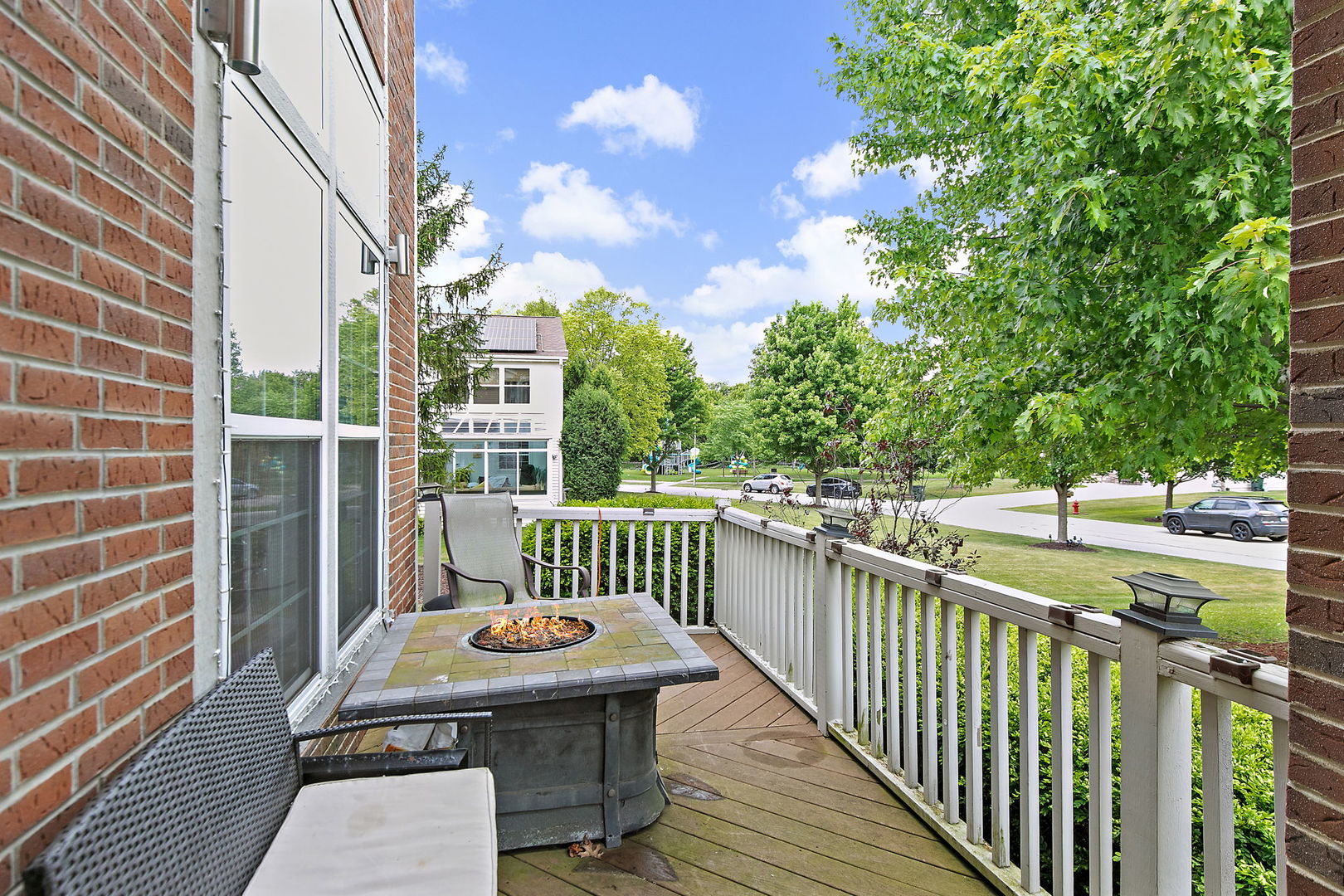 1285 Mallard Lane, Hoffman Estates, IL 60192