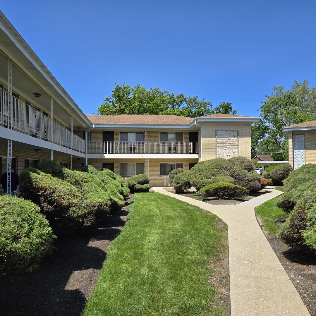 1041 N NORTHWEST Highway #A4, Park Ridge, IL 60068