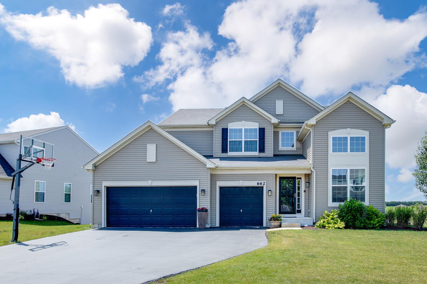 662 Kentshire Drive, Yorkville, IL 60560