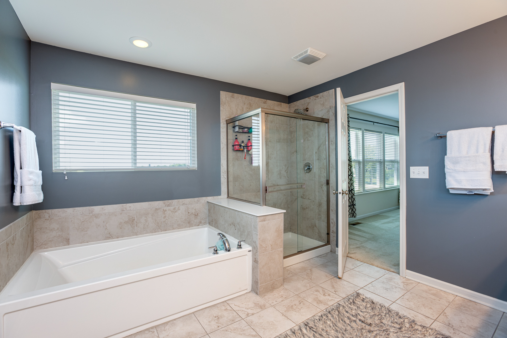 662 Kentshire Drive, Yorkville, IL 60560