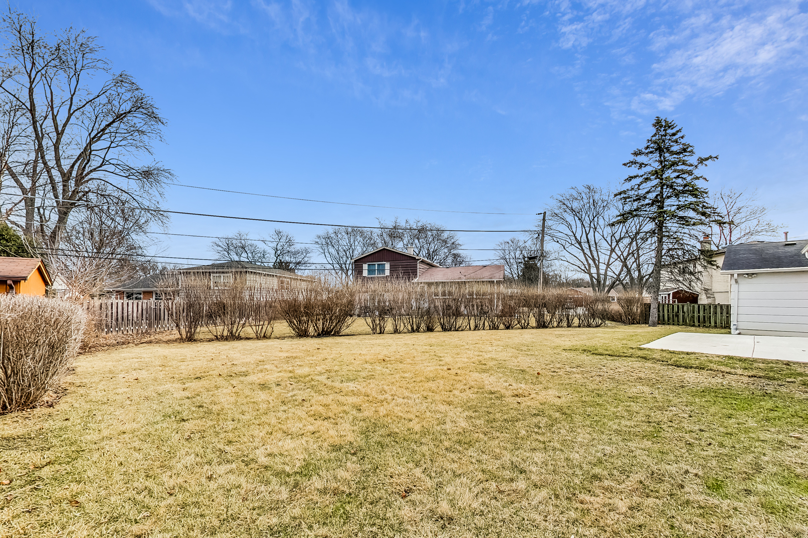 2024 E Wintergreen Avenue, Mount Prospect, IL 60056