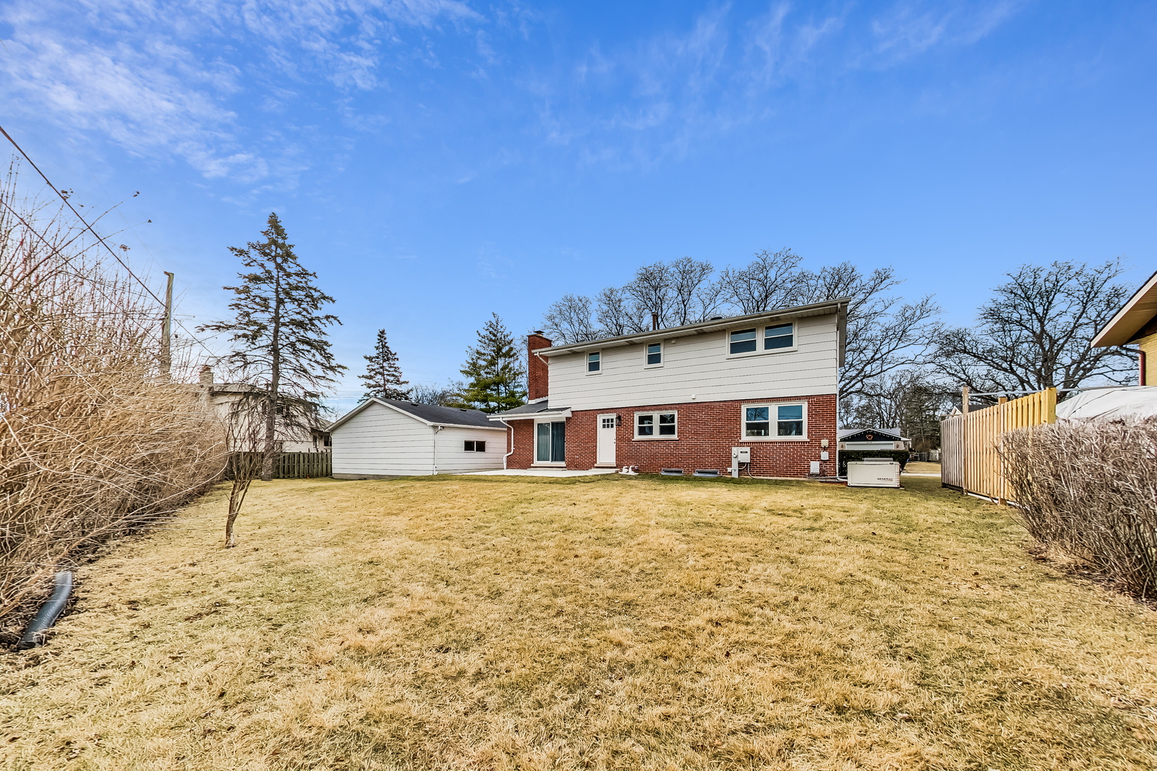 2024 E Wintergreen Avenue, Mount Prospect, IL 60056