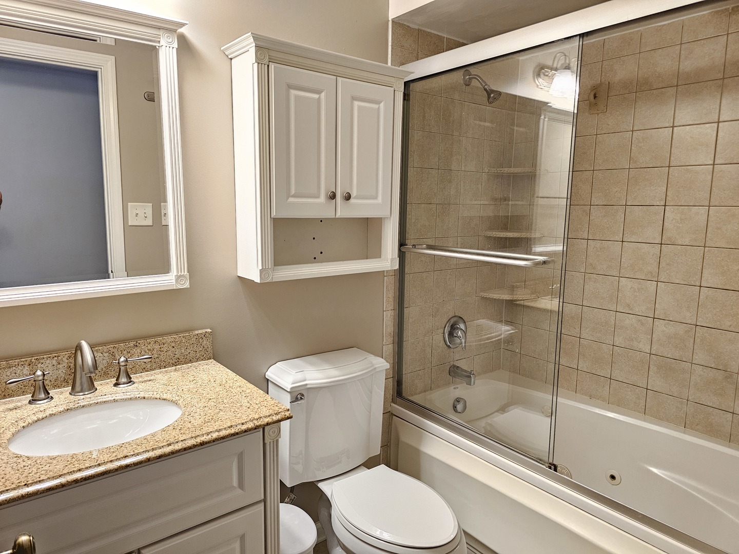 12 Parkside Court #4, Vernon Hills, IL 60061