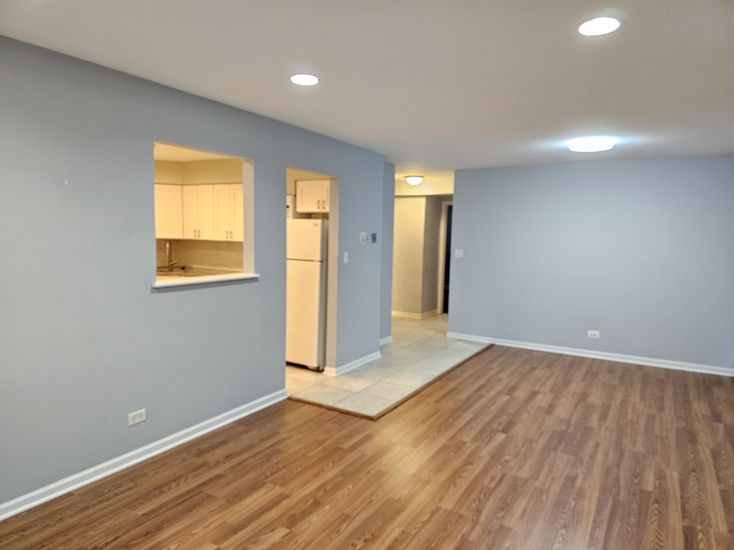 12 Parkside Court #4, Vernon Hills, IL 60061