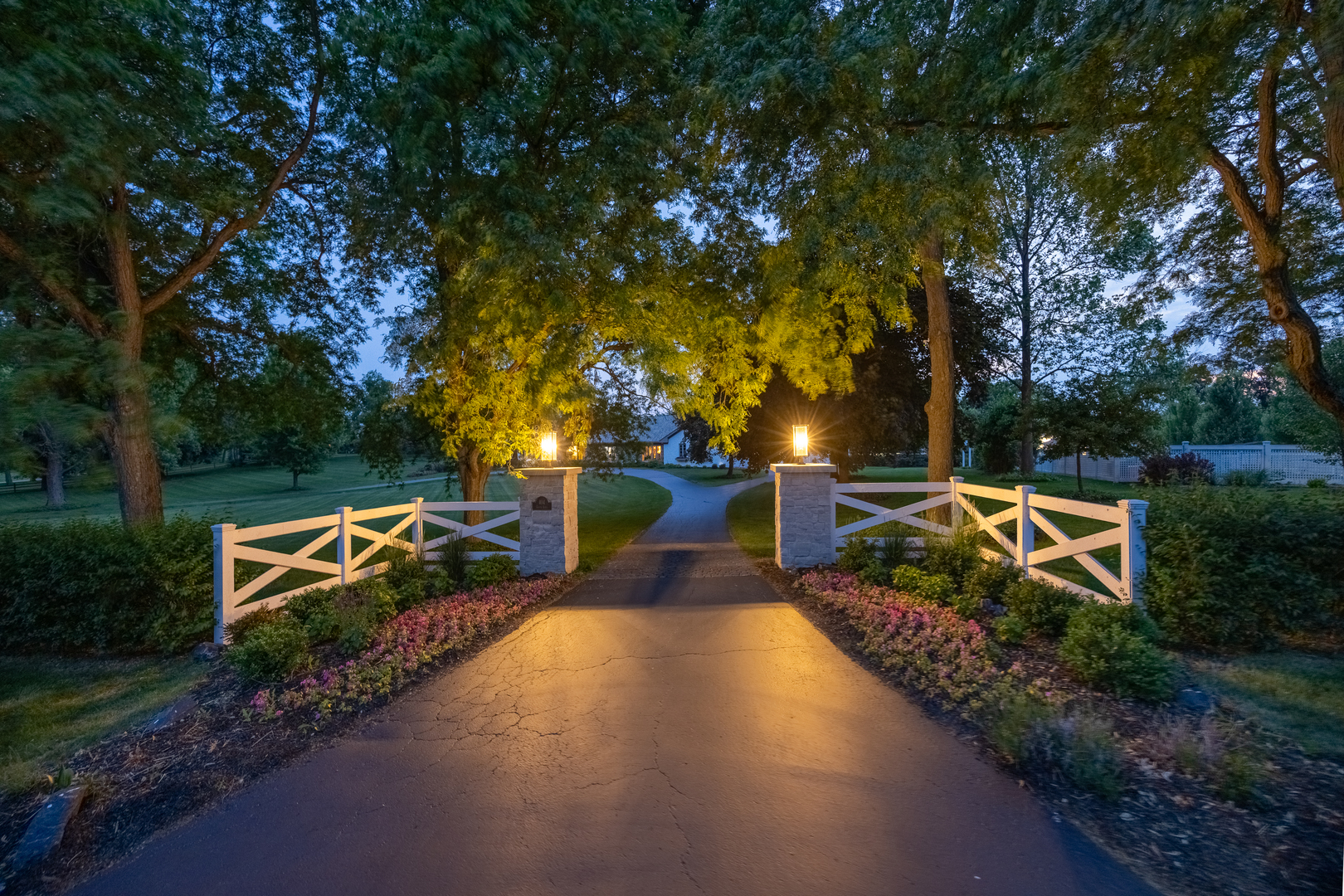 404 Caesar Drive, Barrington Hills, IL 60010