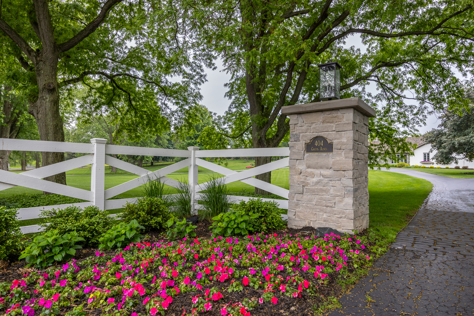 404 Caesar Drive, Barrington Hills, IL 60010