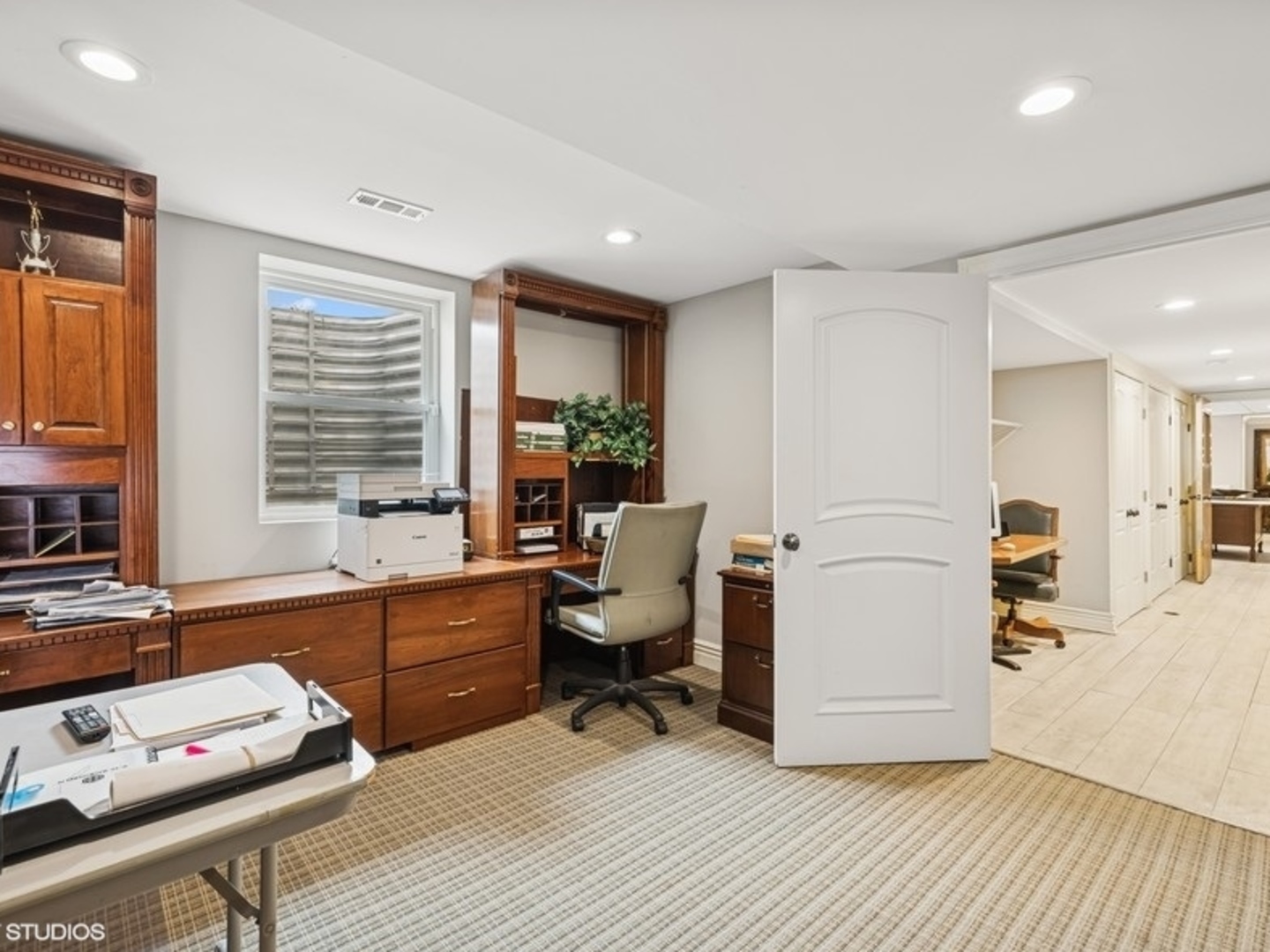 404 Caesar Drive, Barrington Hills, IL 60010