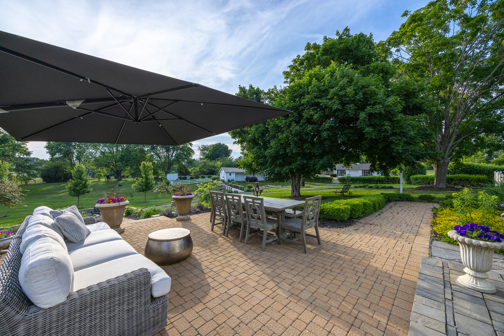 404 Caesar Drive, Barrington Hills, IL 60010