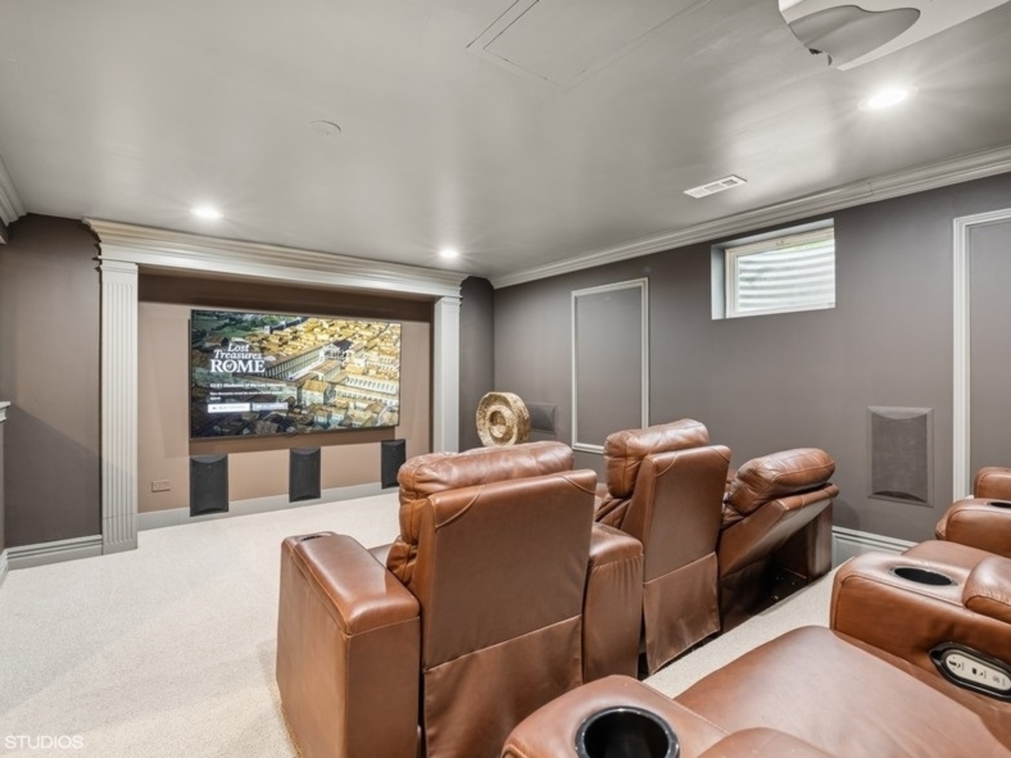 404 Caesar Drive, Barrington Hills, IL 60010