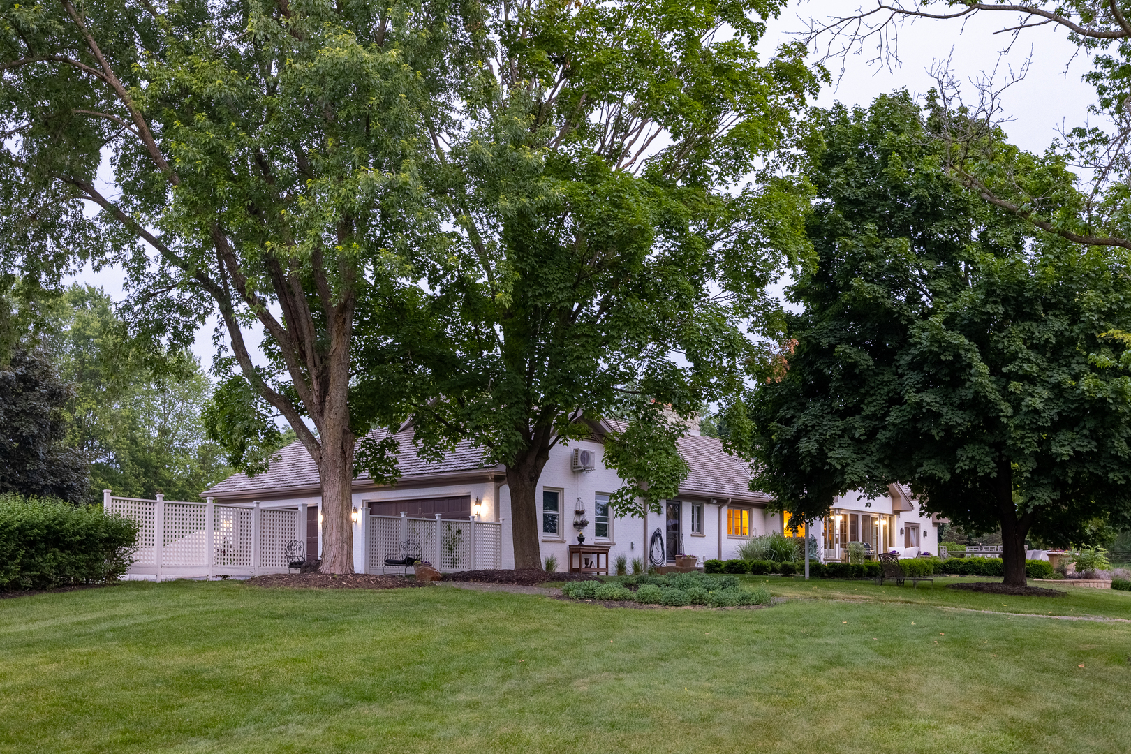 404 Caesar Drive, Barrington Hills, IL 60010