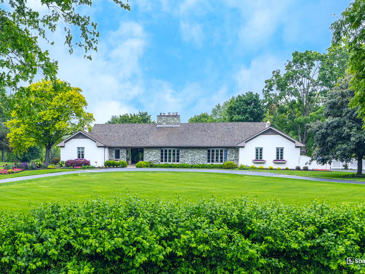 404 Caesar Drive, Barrington Hills, IL 60010