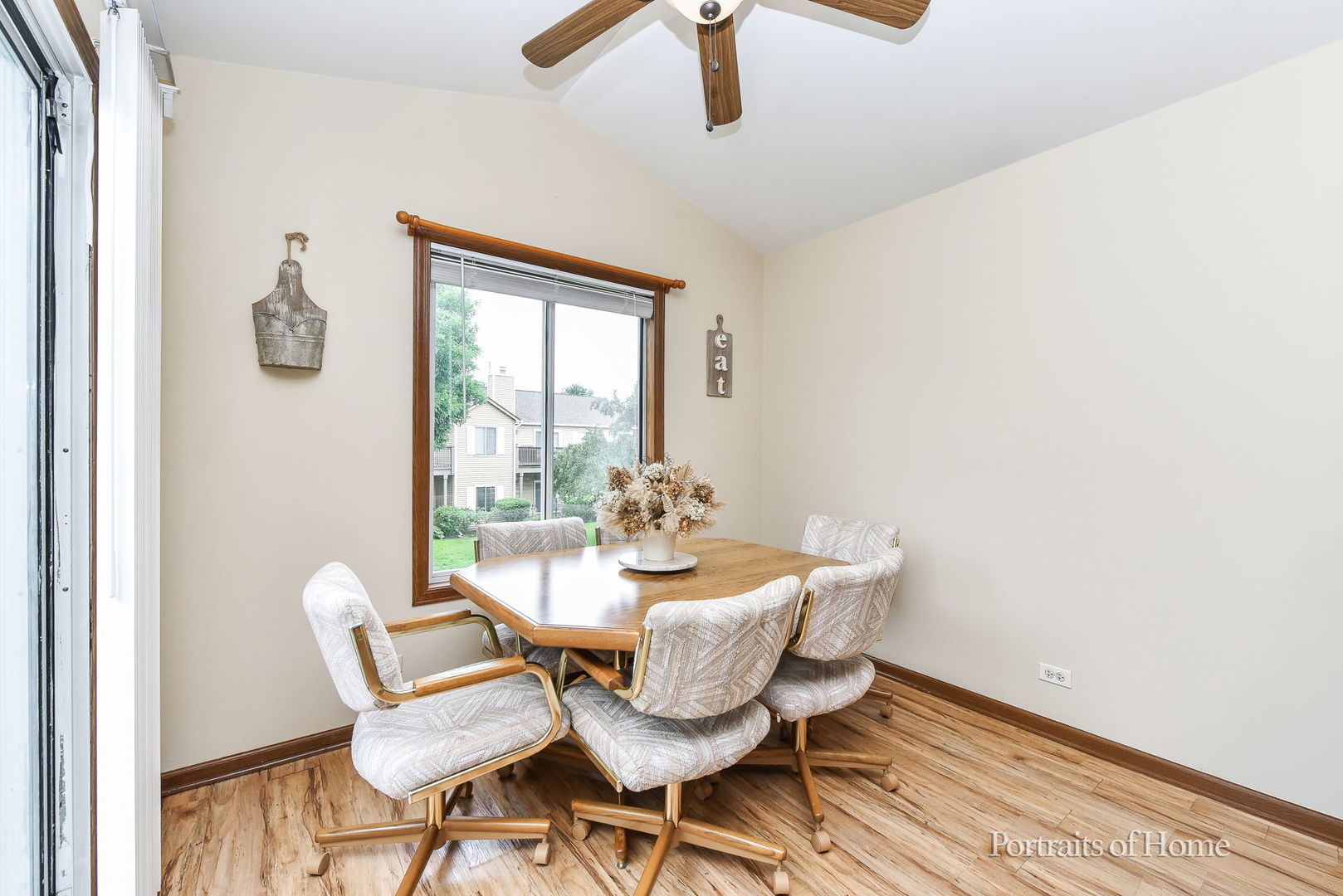 2254 Petworth Court #202D, Naperville, IL 60565
