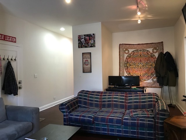 811 W Lill Avenue #101, Chicago, IL 60614