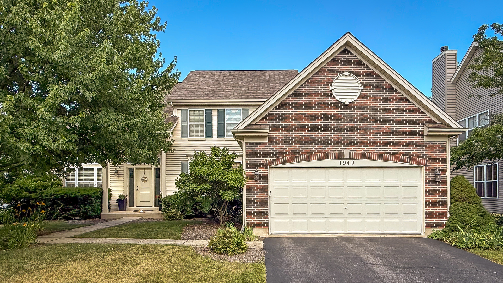1949 PINNACLE Drive, Aurora, IL 60502