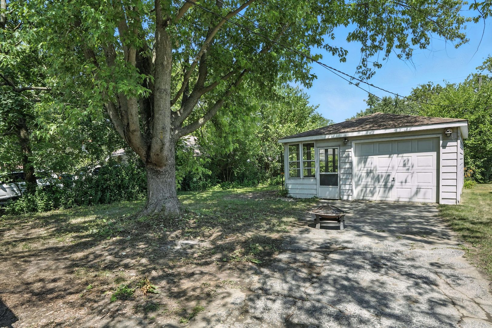 21149 Main Street, Matteson, IL 60443