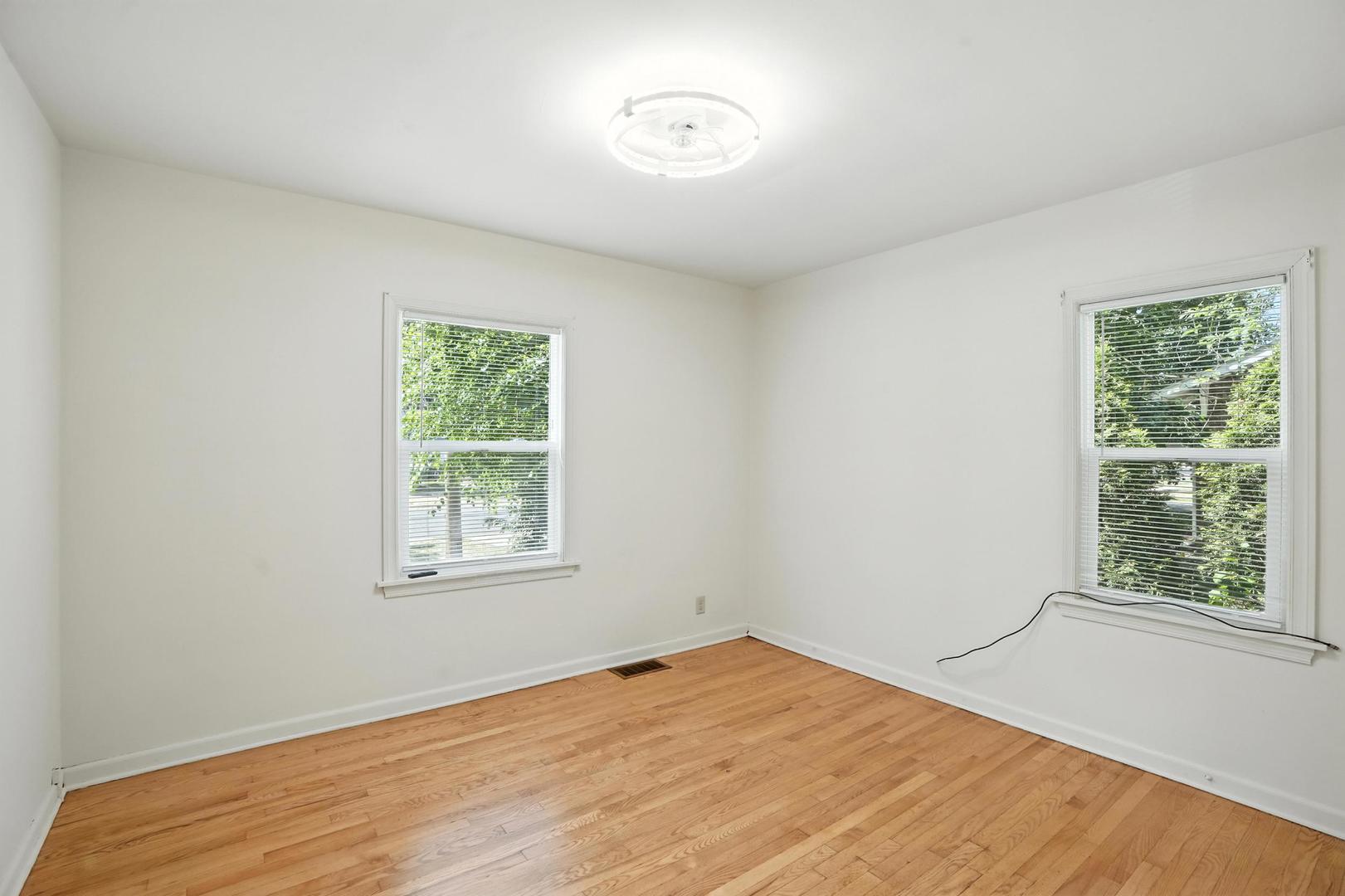 21149 Main Street, Matteson, IL 60443