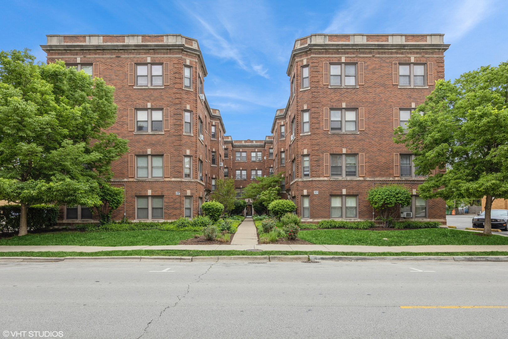 50 Forest Avenue #3S, Riverside, IL 60546