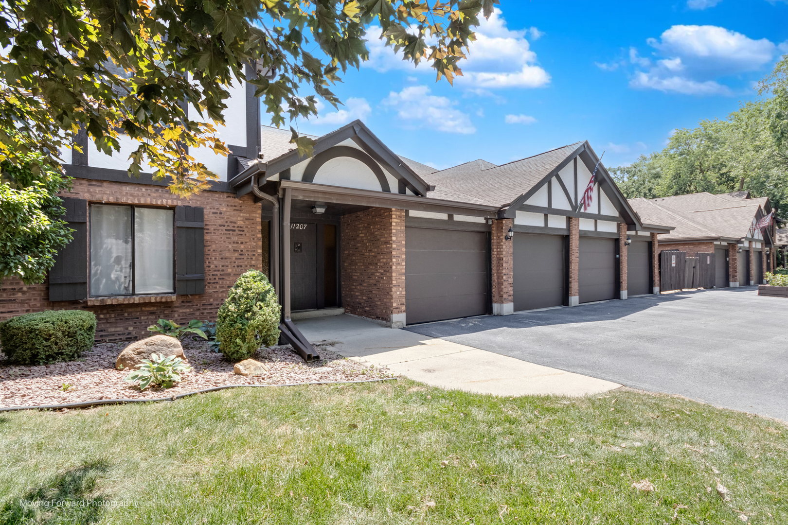 11207 Cottonwood Drive #21C, Palos Hills, IL 60465