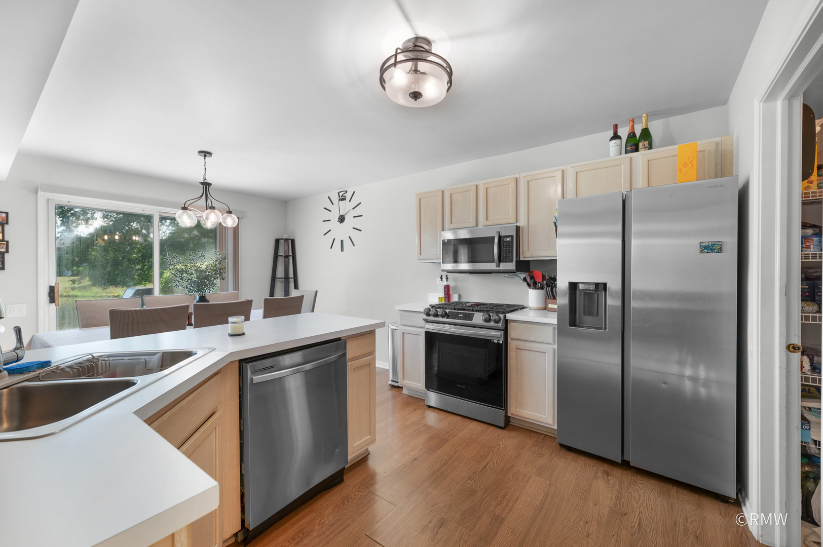 1261 River Ash Court, Bartlett, IL 60103