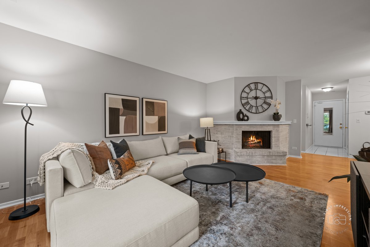 29W440 Emerald Green Drive #25-F, Warrenville, IL 60555