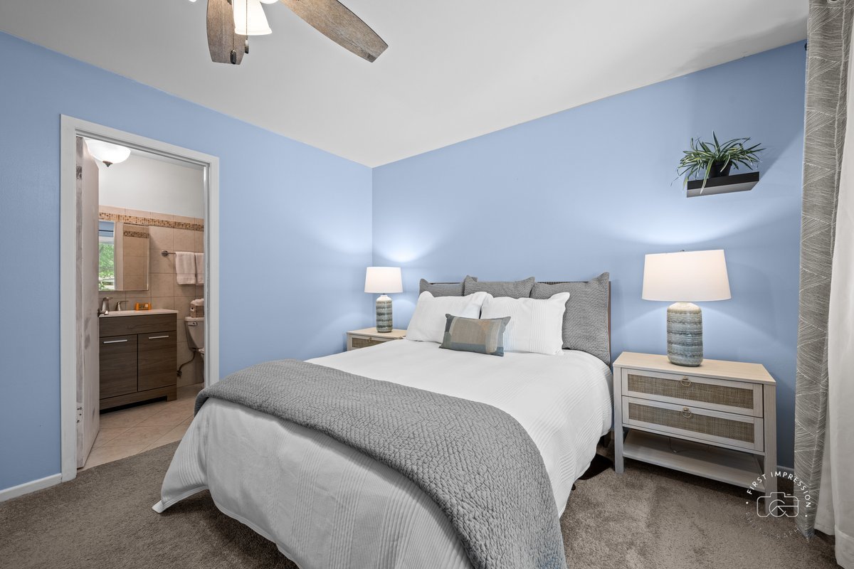 29W440 Emerald Green Drive #25-F, Warrenville, IL 60555