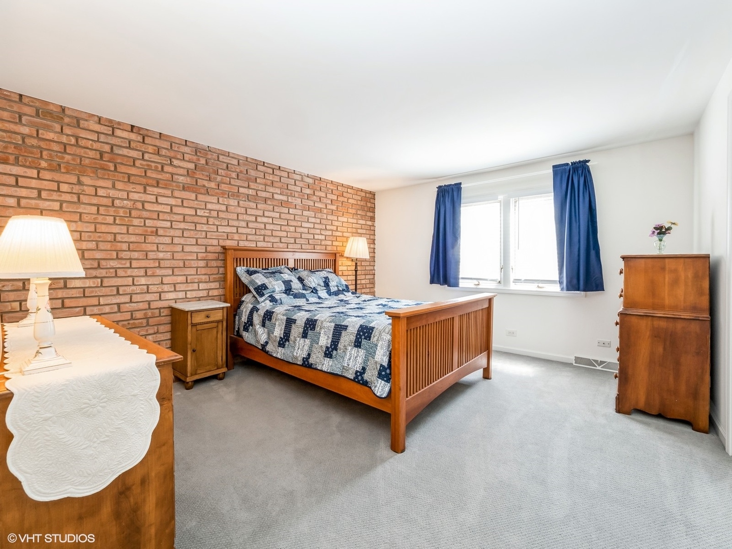 534 E Main Street, Barrington, IL 60010