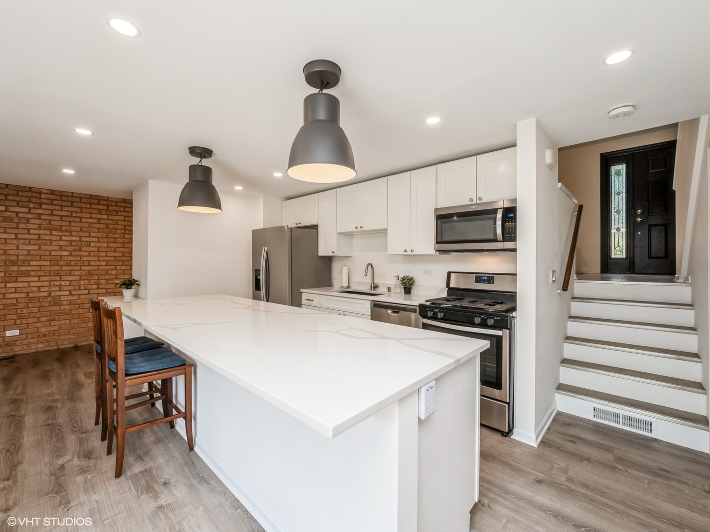 534 E Main Street, Barrington, IL 60010