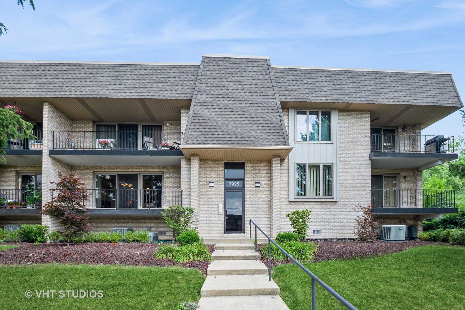 7925 W 157th Street #1N, Orland Park, IL 60462