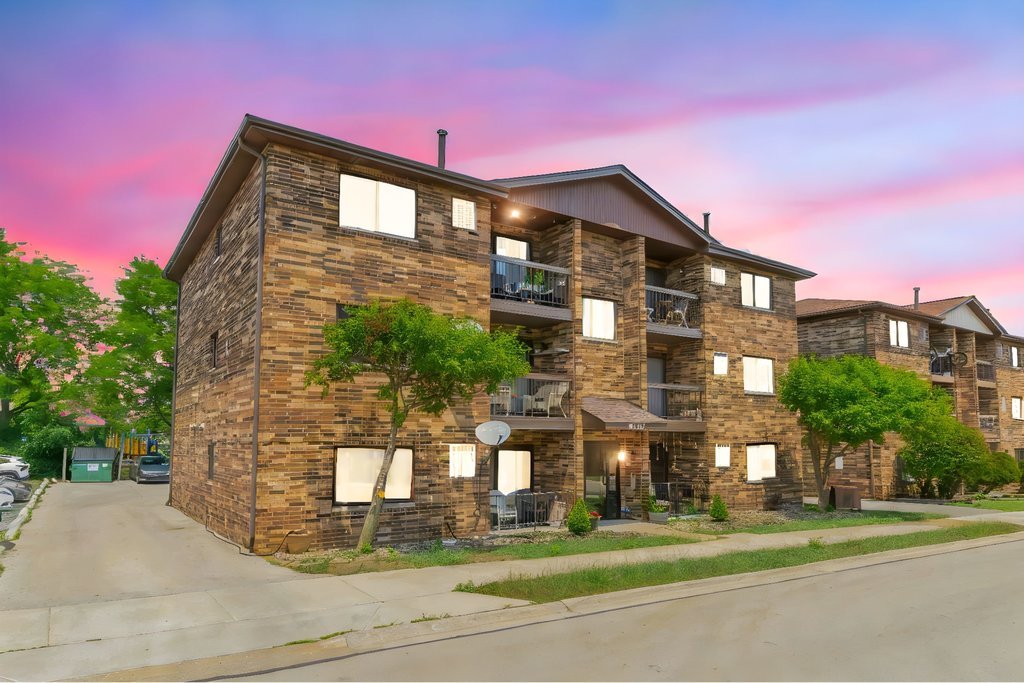 9102 FRANKLIN Court #204, Orland Park, IL 60462