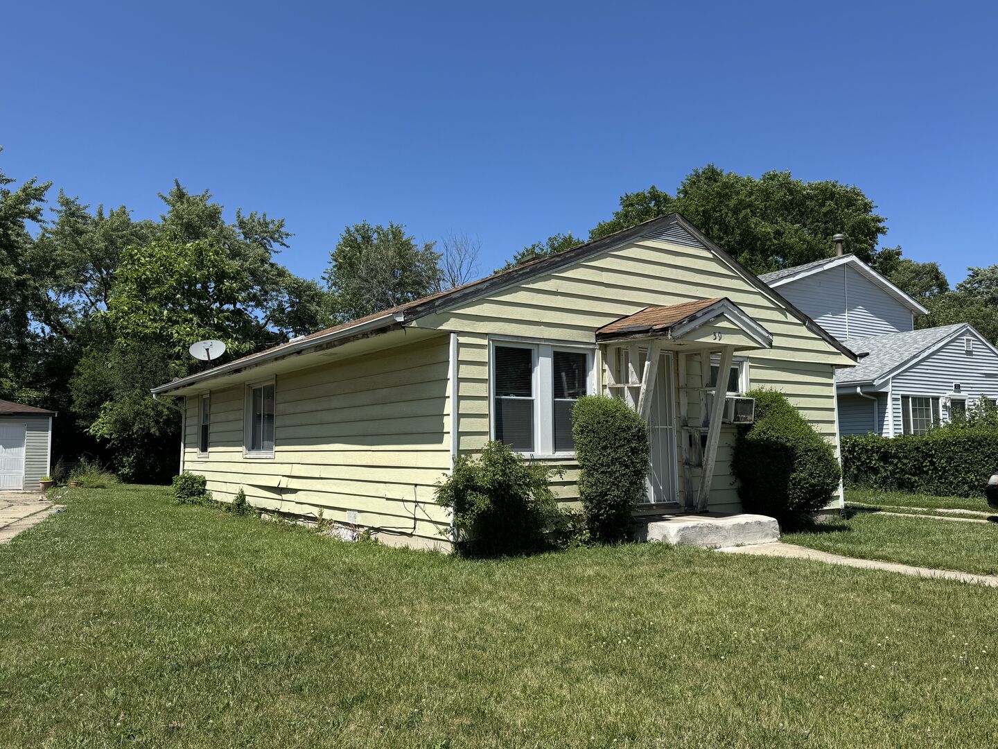 59 W 141st Street, Dixmoor, IL 60426