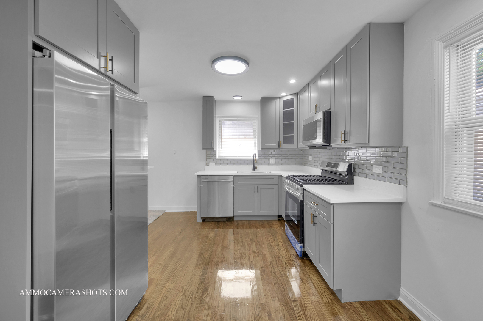 8128 S Dobson Avenue, Chicago, IL 60619