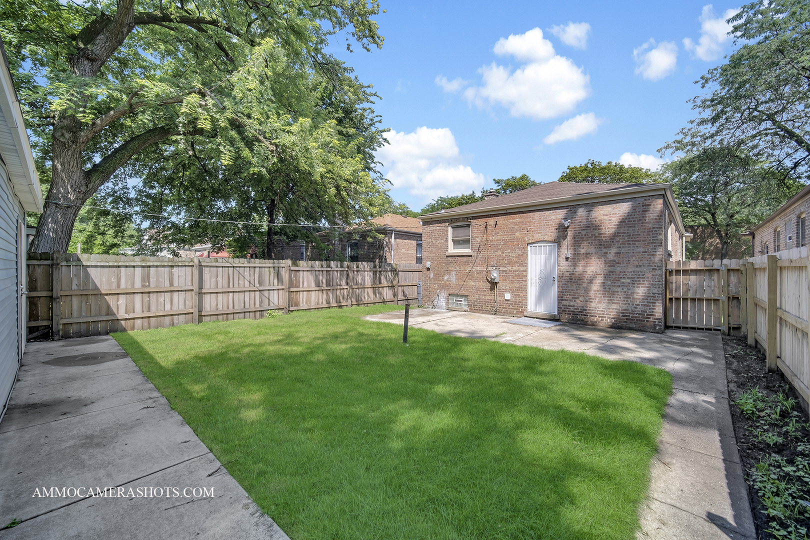 8128 S Dobson Avenue, Chicago, IL 60619