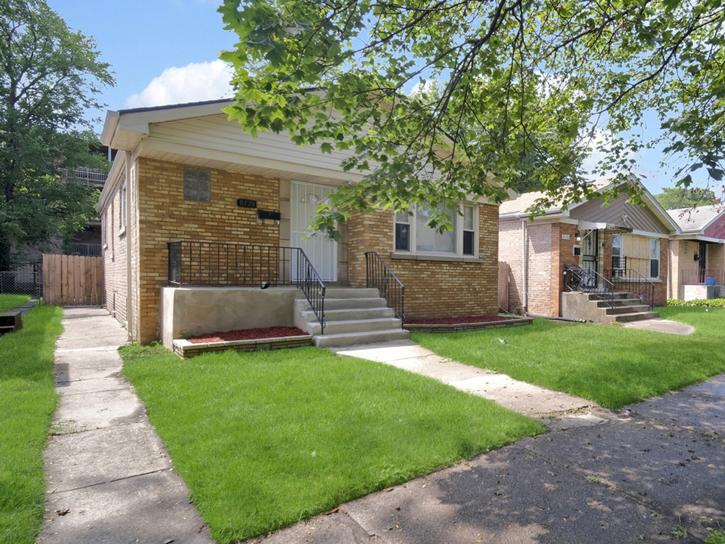 8128 S Dobson Avenue, Chicago, IL 60619