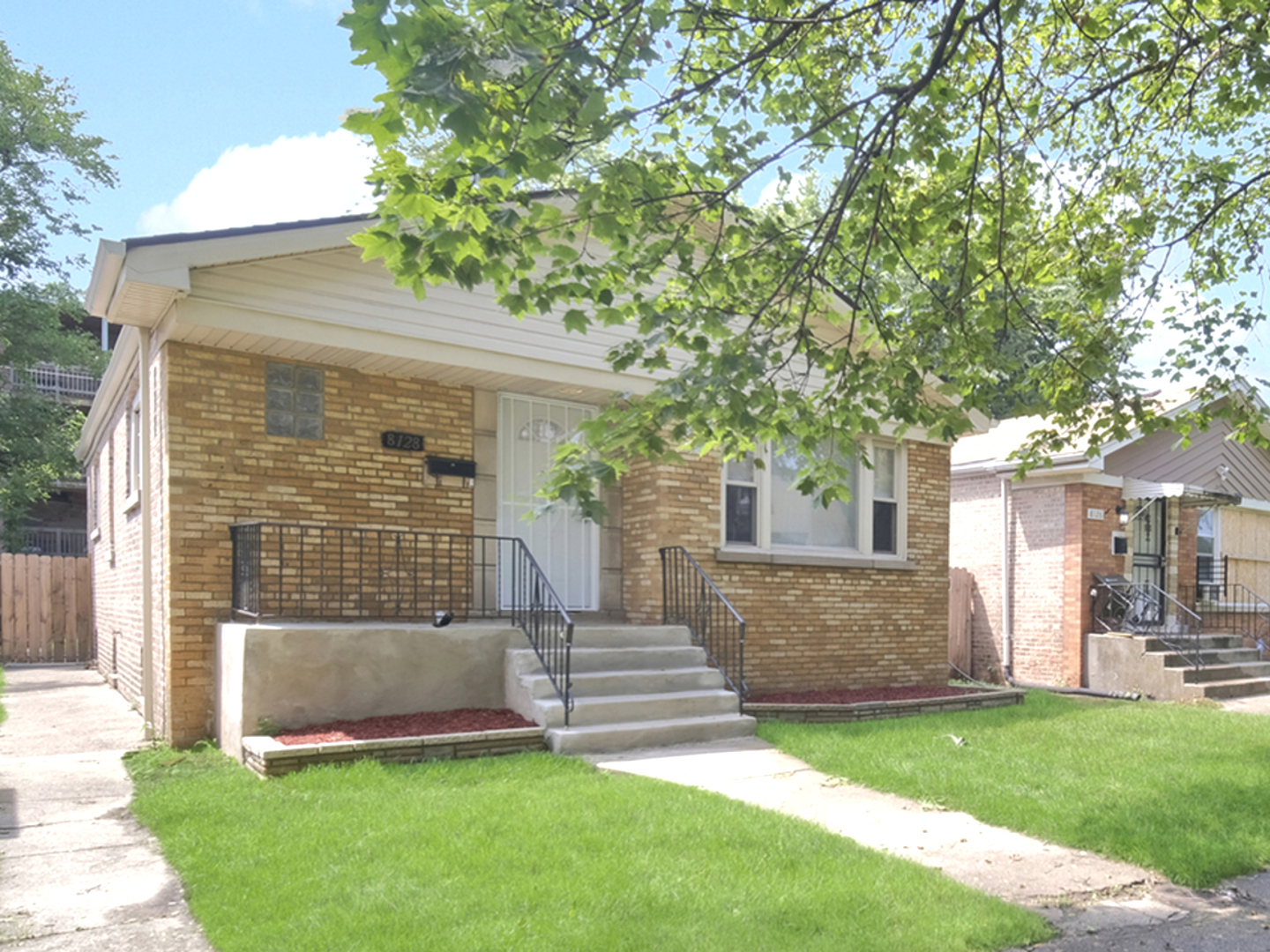 8128 S Dobson Avenue, Chicago, IL 60619