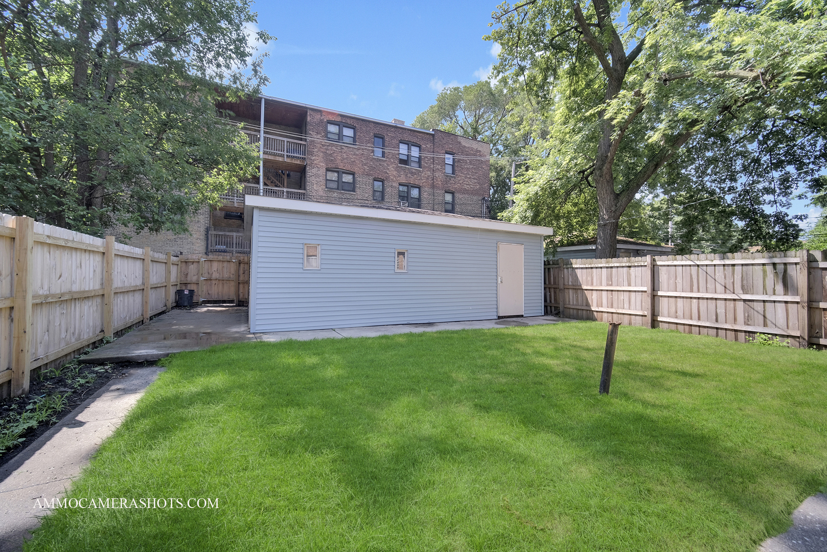 8128 S Dobson Avenue, Chicago, IL 60619