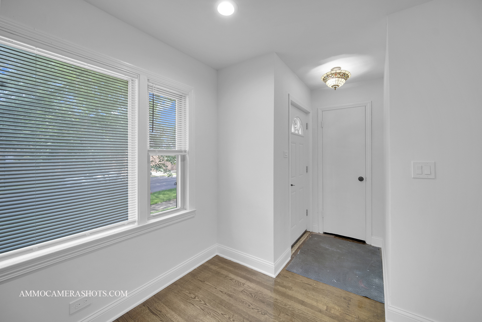 8128 S Dobson Avenue, Chicago, IL 60619