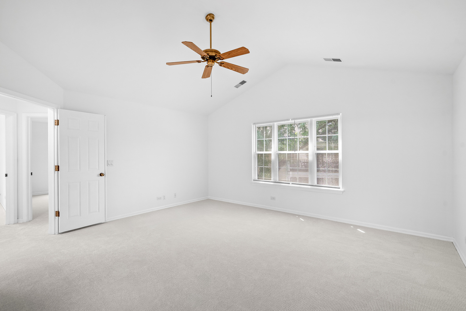 1401 Clove Court #D, Mount Prospect, IL 60056