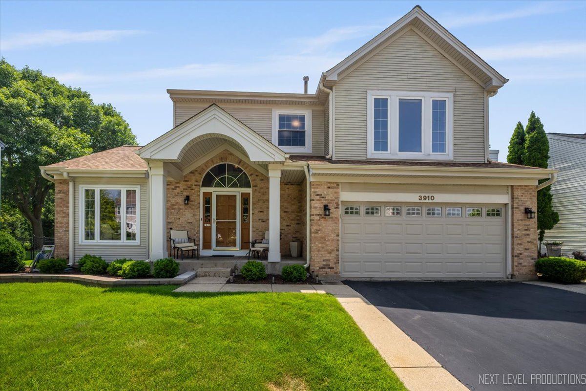 3910 Blackberry Drive, Lake In The Hills, IL 60156