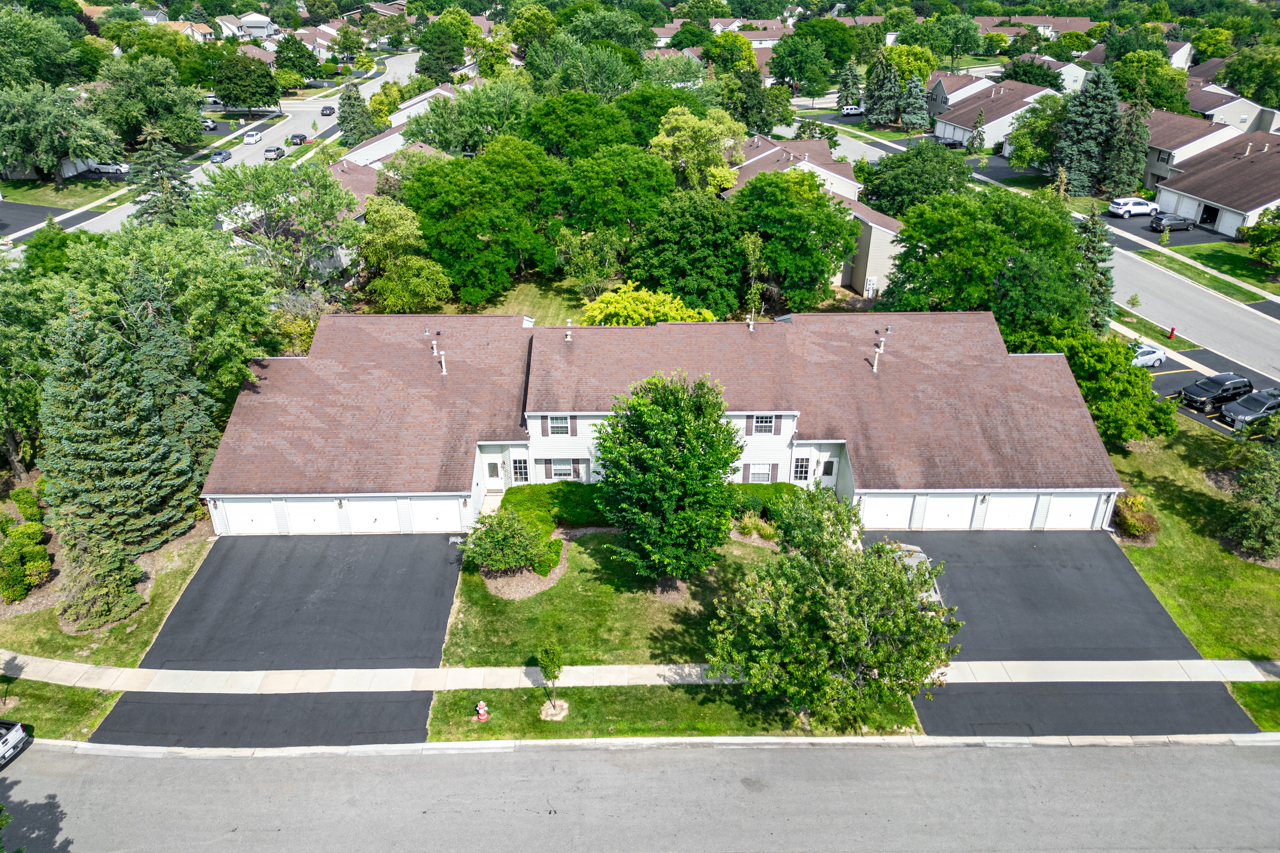 15 Gant Circle #E, Streamwood, IL 60107