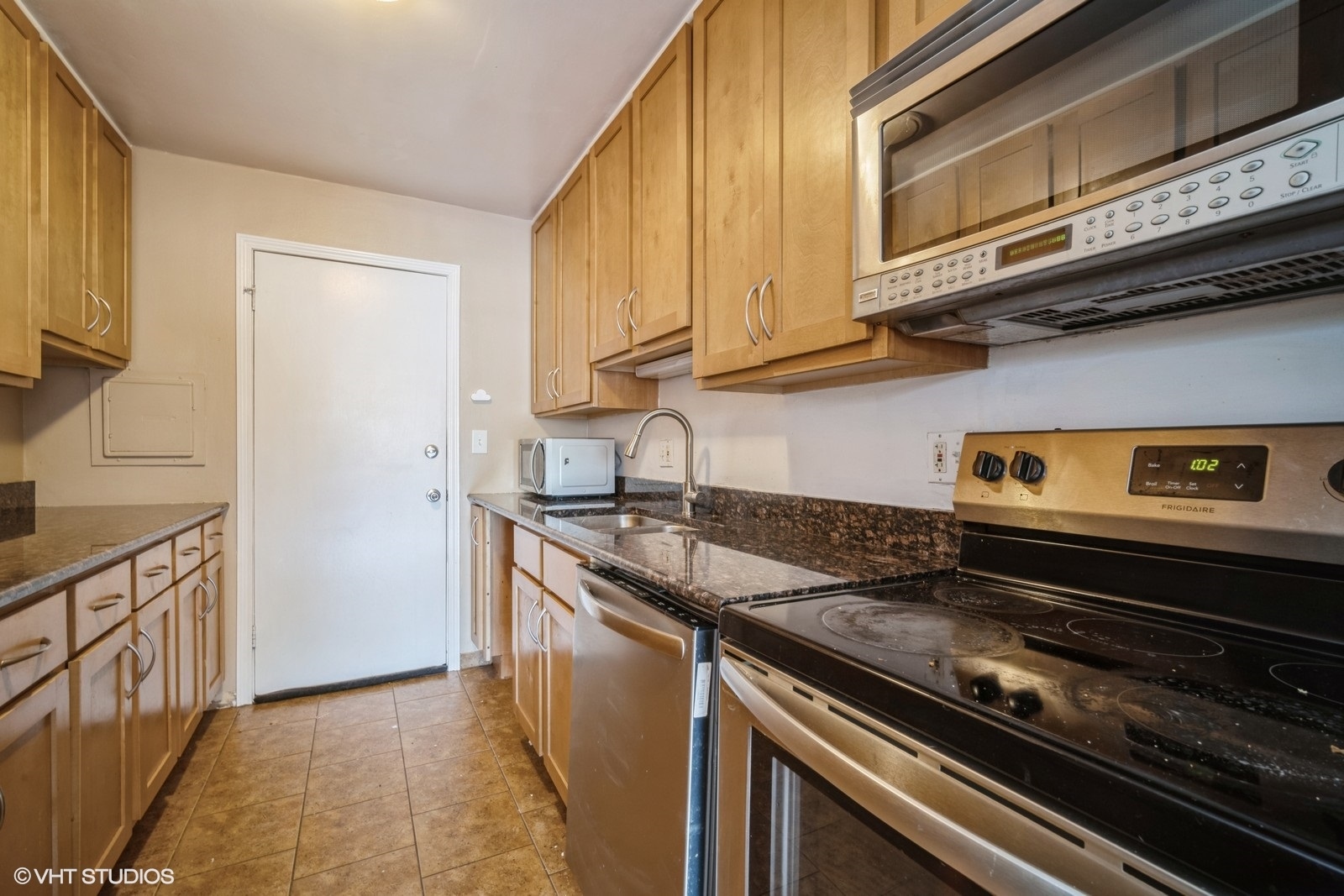 1508 W Pratt Boulevard #2C, Chicago, IL 60626