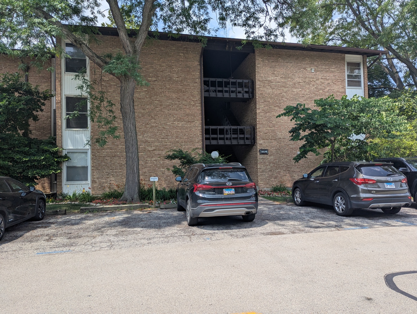 5529 E Lake Drive #F, Lisle, IL 60532