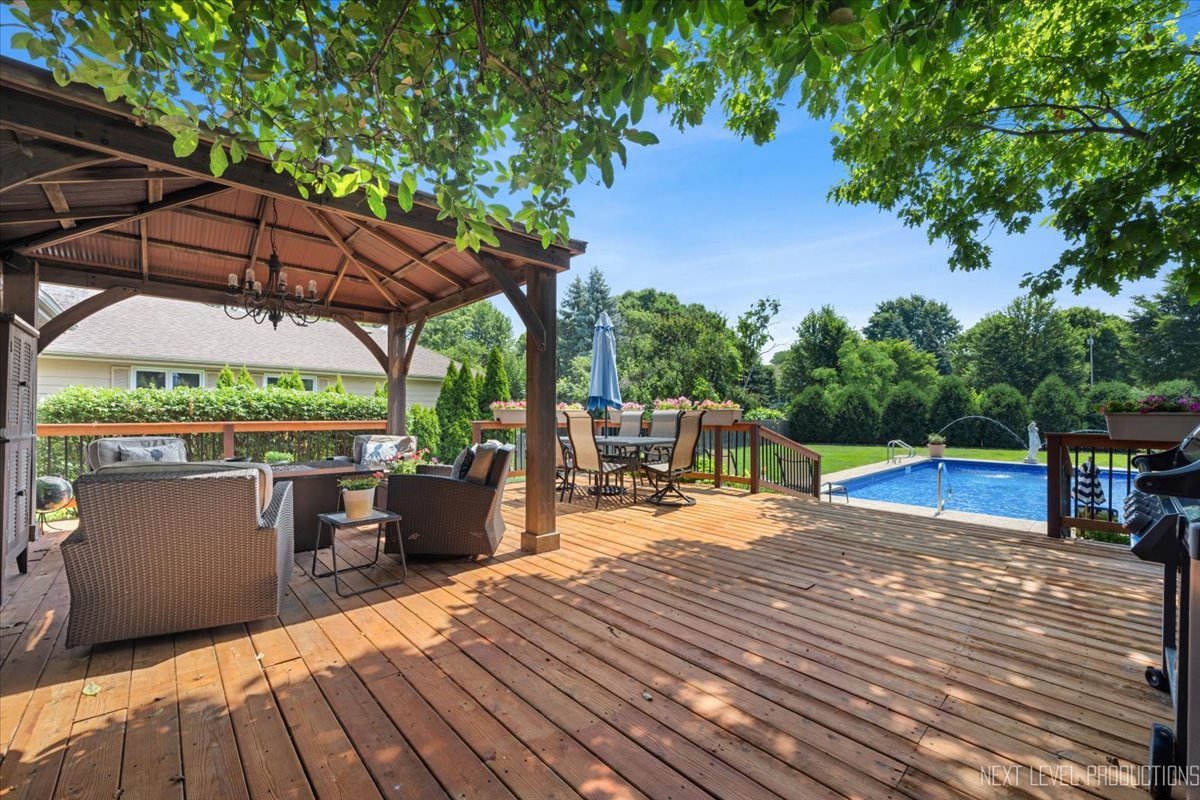 621 Dilorenzo Drive, Naperville, IL 60565