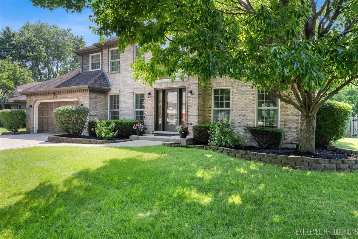 621 Dilorenzo Drive, Naperville, IL 60565