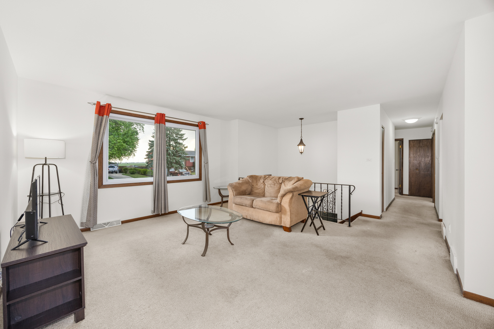 2110 Sanford Avenue, New Lenox, IL 60451