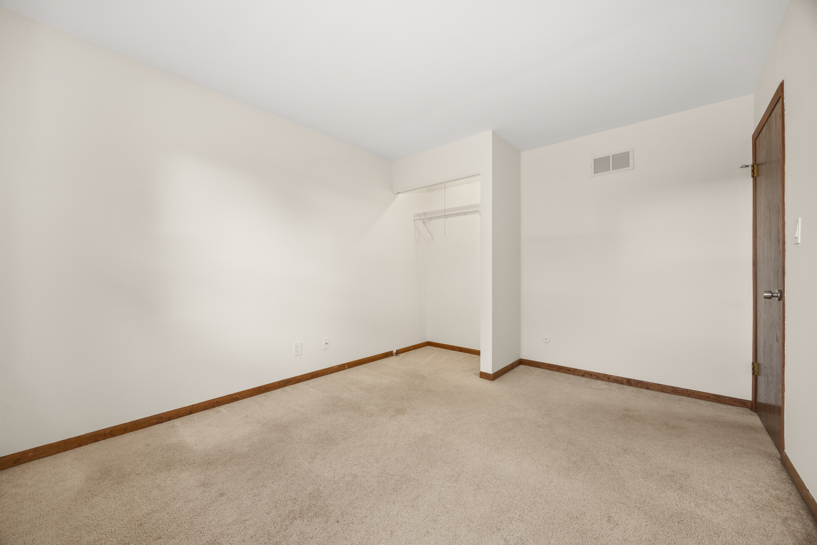 2110 Sanford Avenue, New Lenox, IL 60451