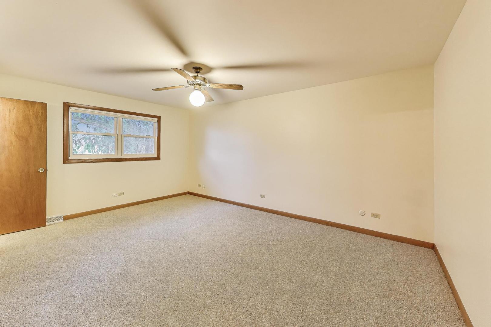 920 Barnside Road, New Lenox, IL 60451