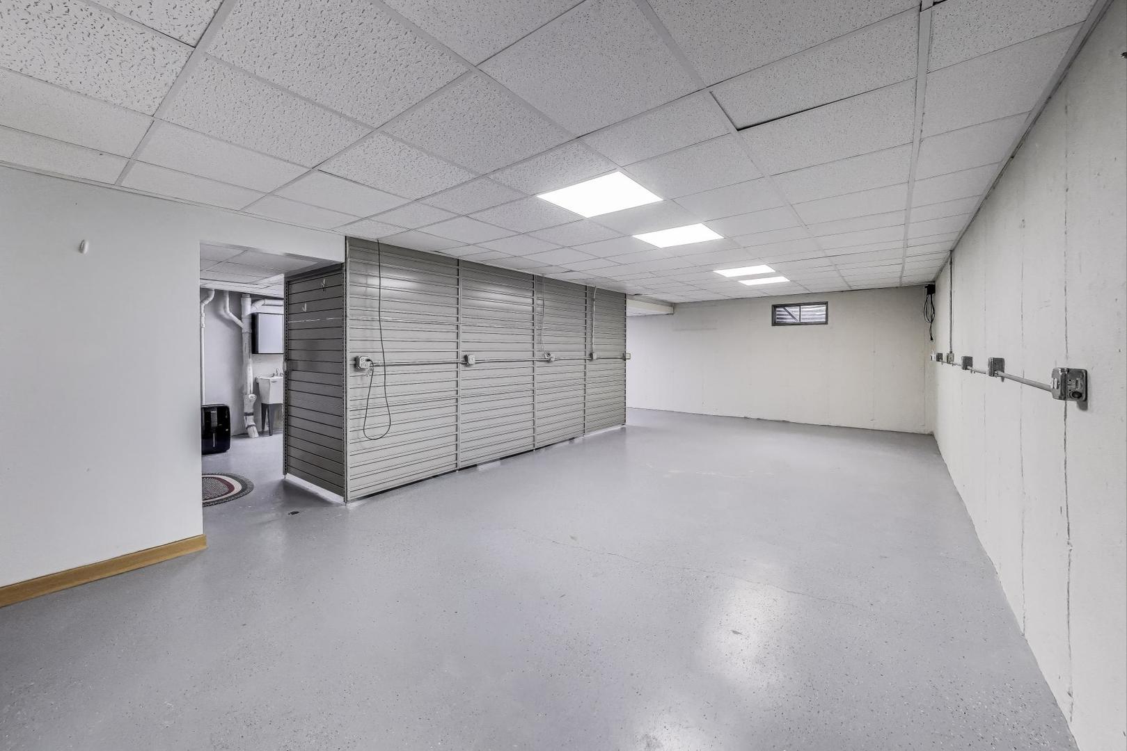 920 Barnside Road, New Lenox, IL 60451