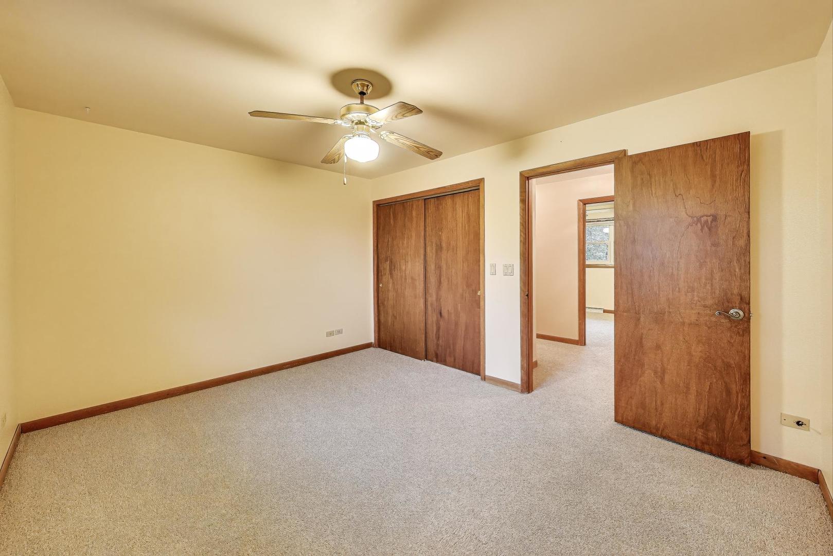 920 Barnside Road, New Lenox, IL 60451